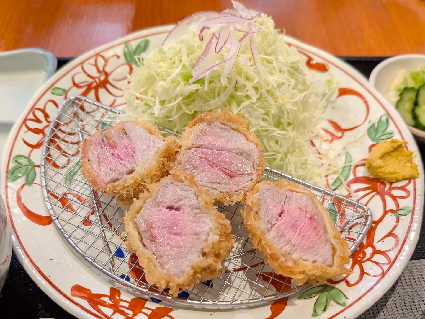 とんかつ美とん　小ヒレ定食